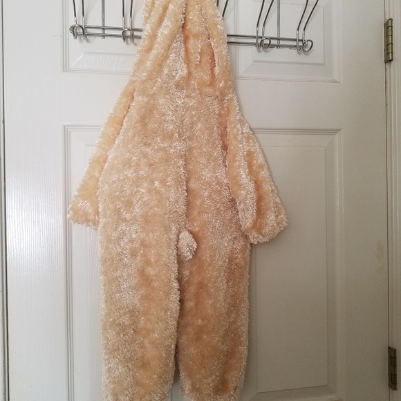 12-18mths Teddy bear costume...The face pokes thru - Picture 3 of 3